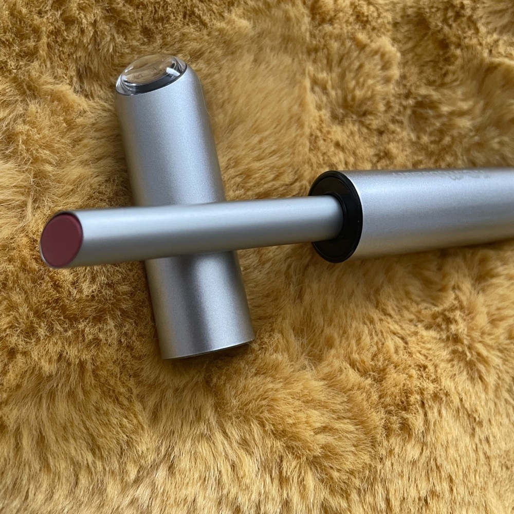 Cosmetics - Picture 7 of 15